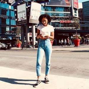 Meet your Posher, Jenny